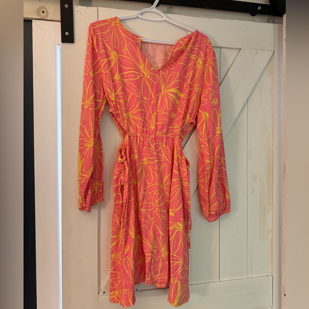 Dress with side cut-outs